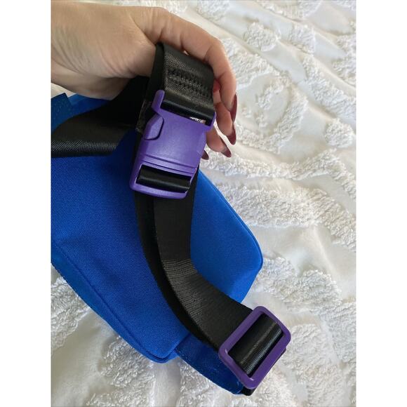 Fanny Pack /Crossbody Sling Contrast Zipper LEGO x Target Blue, Belt Bag - Picture 5 of 5